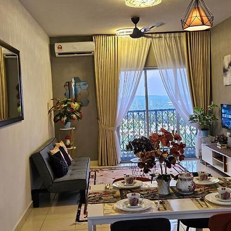 Er Homestay 2R1B Suite Nearby Klia Terminal Сепанг Экстерьер фото